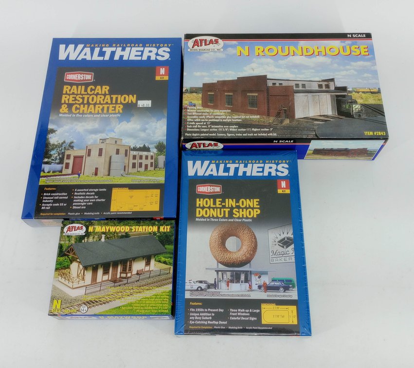4 N SCALE WALTHERS & ATLAS BUILDING KITS, ROUNDHOUSE, STATION, DONUT SHOP, 4 OBS NNC INV 263330904
