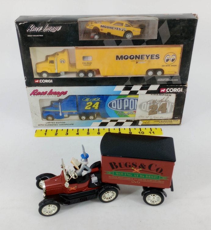 CORGI RACE IMAGE MOONEYES & DUPONT #24 RACING TRANSPORTERS & WB BUGS BUNNY 1918 FORD 3 OB INV 263330937
