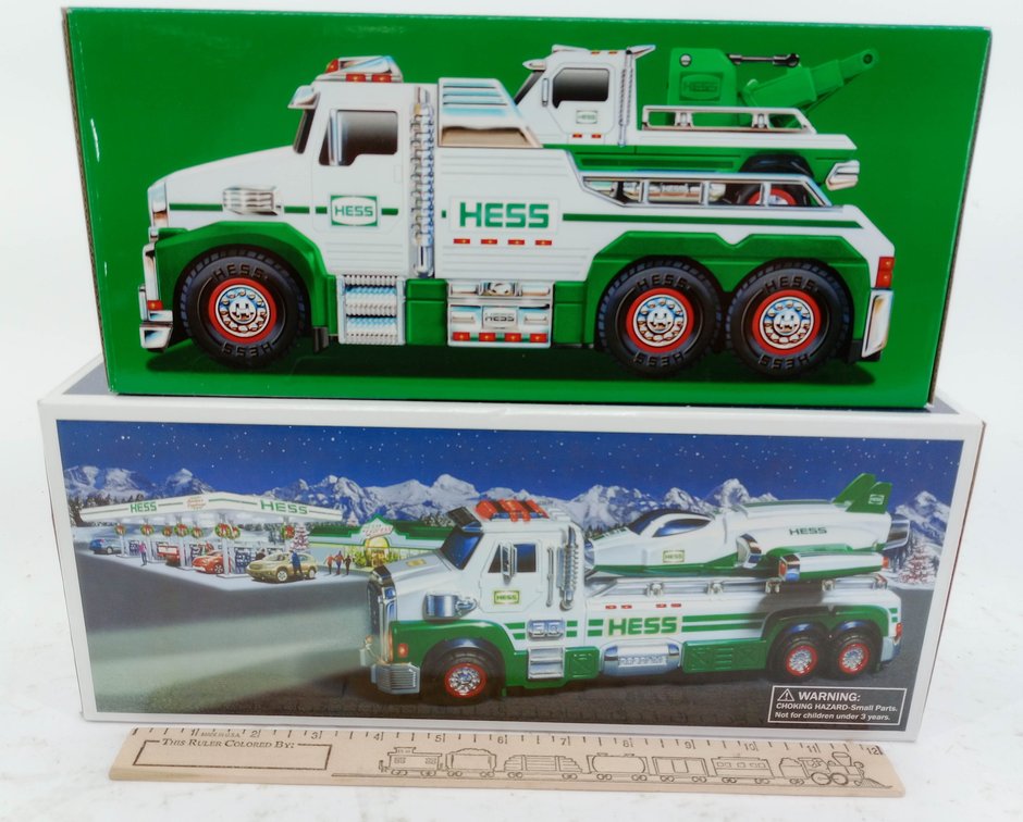 2 HESS 2019 TOW TRUCK & SPACE CRUISER TOY TRUCKS 2 OB INV 263330948