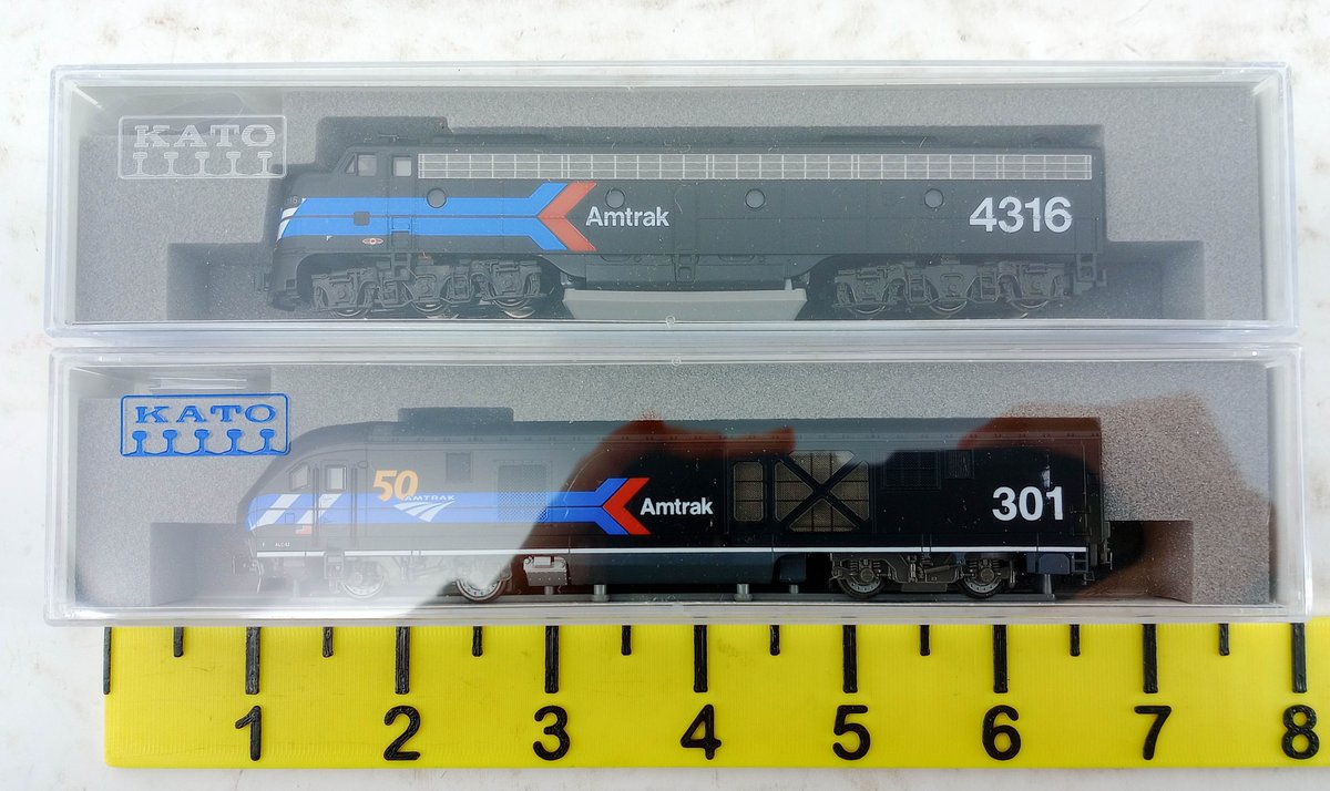 2 KATO N SCALE AMTRAK DAY ONE LOCOMOTIVES 176-1971 E8A & 176-6050 ALC-42 CHARGER, 2 OBS INV 263331011