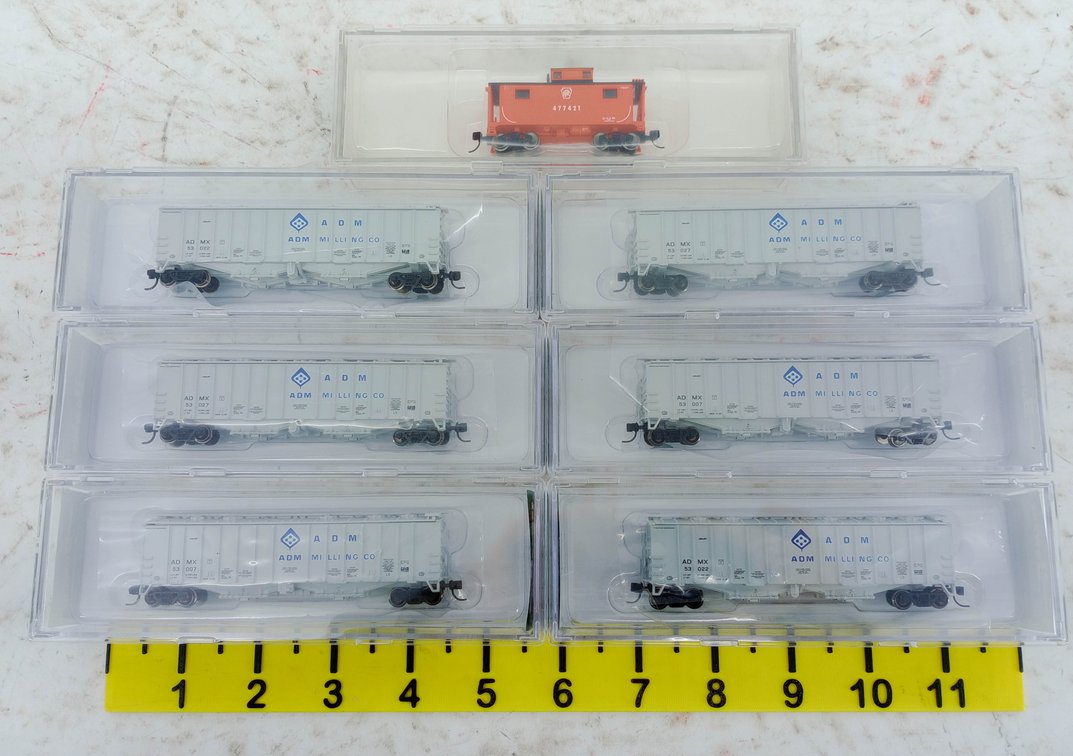 6 BOWSER N SCALE ADM 2-BAY AIRSLIDE HOPPERS & PRR CABOOSE, 7 OBS INV 263331016