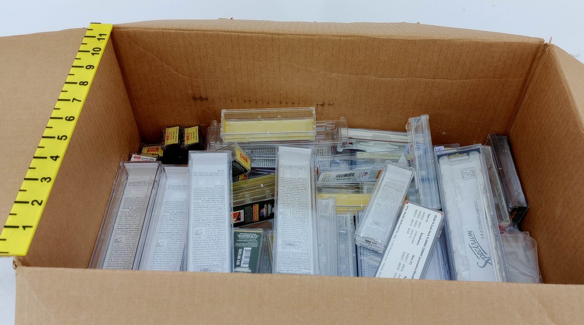 ASSORTED EMPTY N SCALE ATLAS MICRO-TRAINS BACHMANN LOCOMOTIVES & CARS INV 263331017