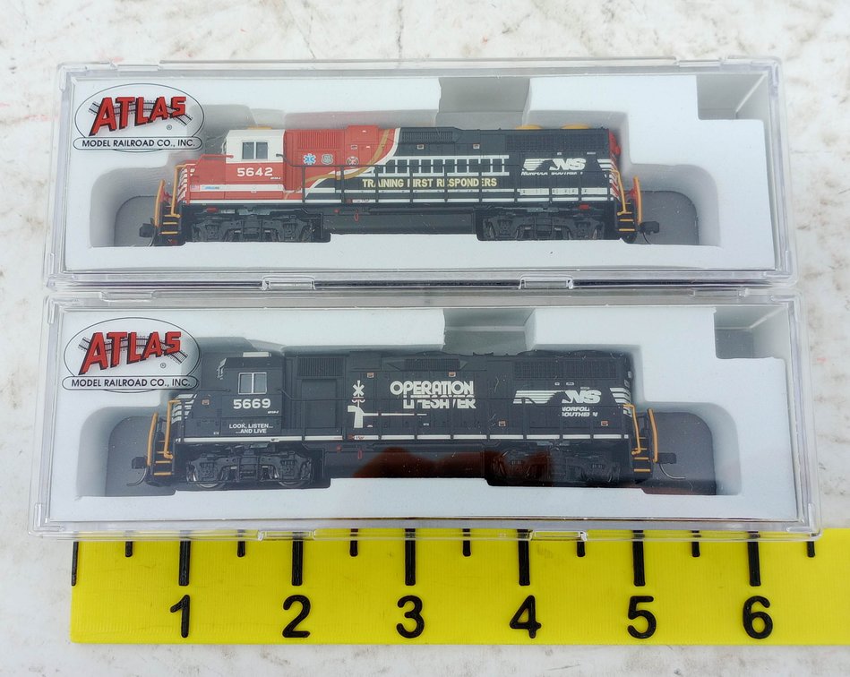 2 ATLAS N GP-38 NORFOLK SOUTHERN LOCOMOTIVES 40 004 138 & 139, 2 OBS INV 263331043