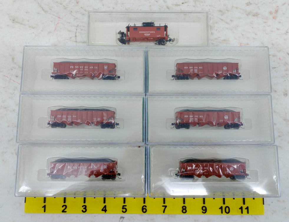 BOWSER N SCALE PRR H21A 4 BAY HOPPERS & N5 CABOOSE, 7 OBS INV 263331044