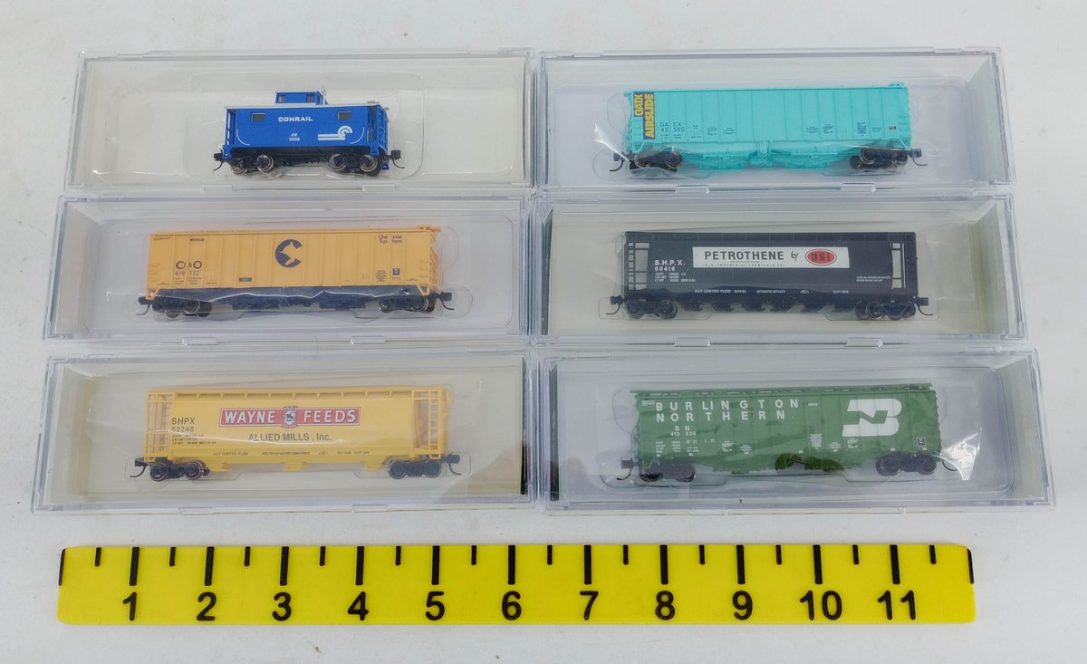 6 BOWSER N SCALE HOPPERS & CABOOSE CONRAIL BN CHESSIE WAYNE FEEDS USI GATX, 6 OBS INV 263331055
