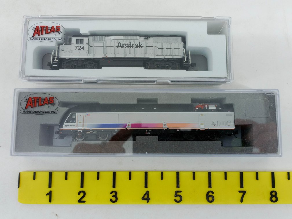 2 ATLAS N GAUGE AMTRAK GP-38 #724 & NJ TRANSIT ALP-45DP #4512 LOCOMOTIVES, 2 OBS INV 263331056