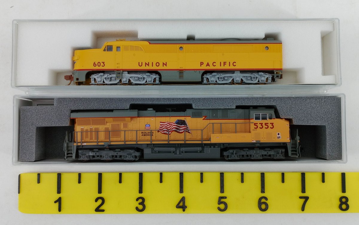 2 KATO N GAUGE UNION PACIFIC PA-1 106-0804 & ES44AC 176-8912 LOCOMOTIVES, 2 OBS INV 263331076