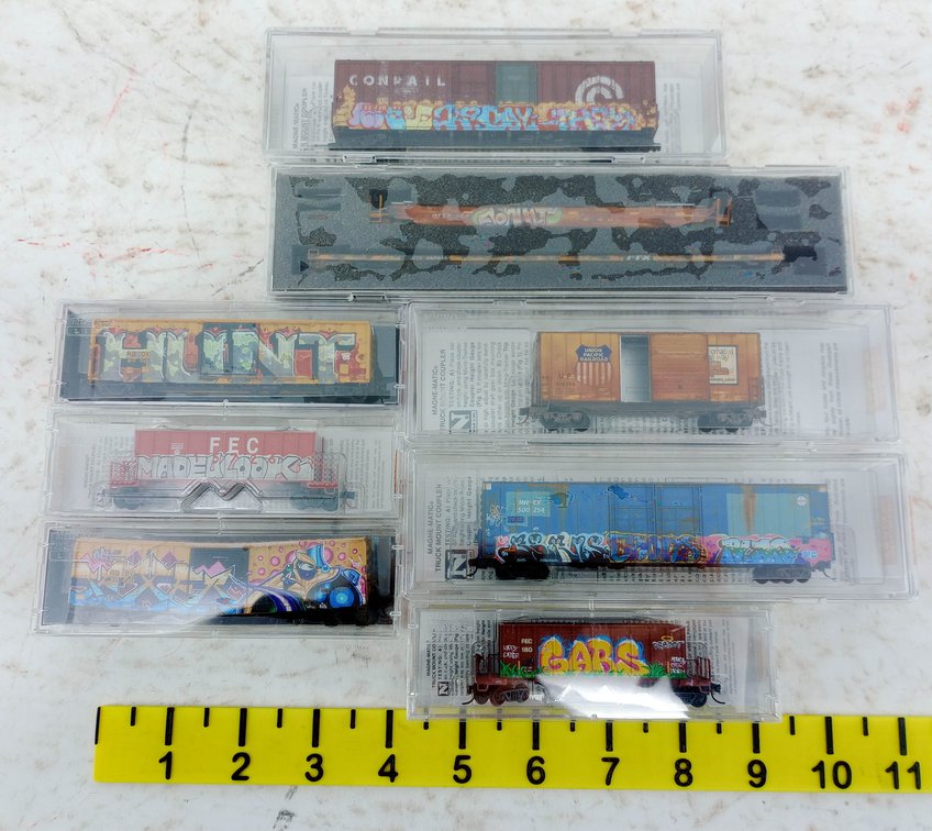 MICRO-TRAINS LINE N SCALE GRAFFITI CARS, 8 ASSORTED FREIGHT CARS, 8 OBS INV 263331126