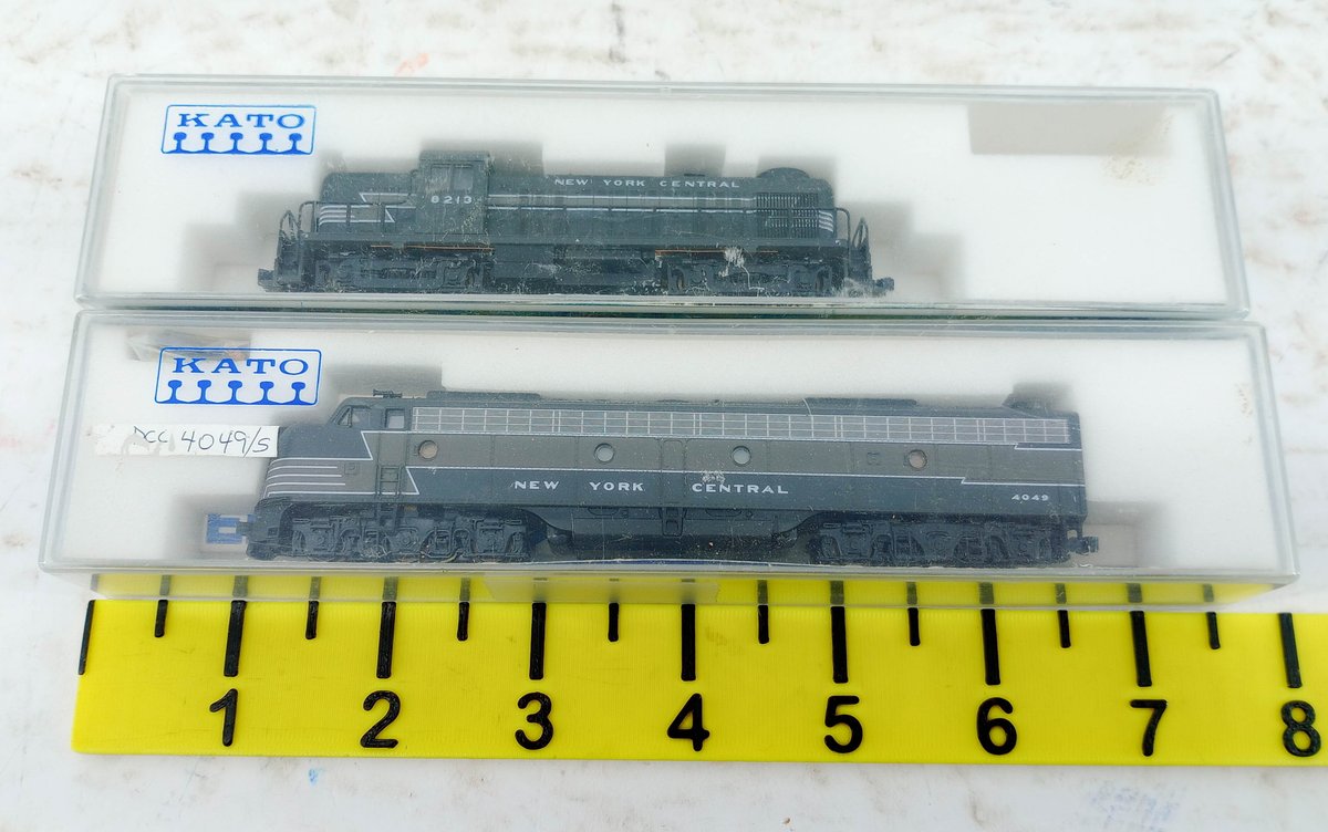2 KATO N SCALE NYC RS-2 #8213 & E8/9-A DIESEL LOCOMOTIVES, 2 OBS INV 263331130