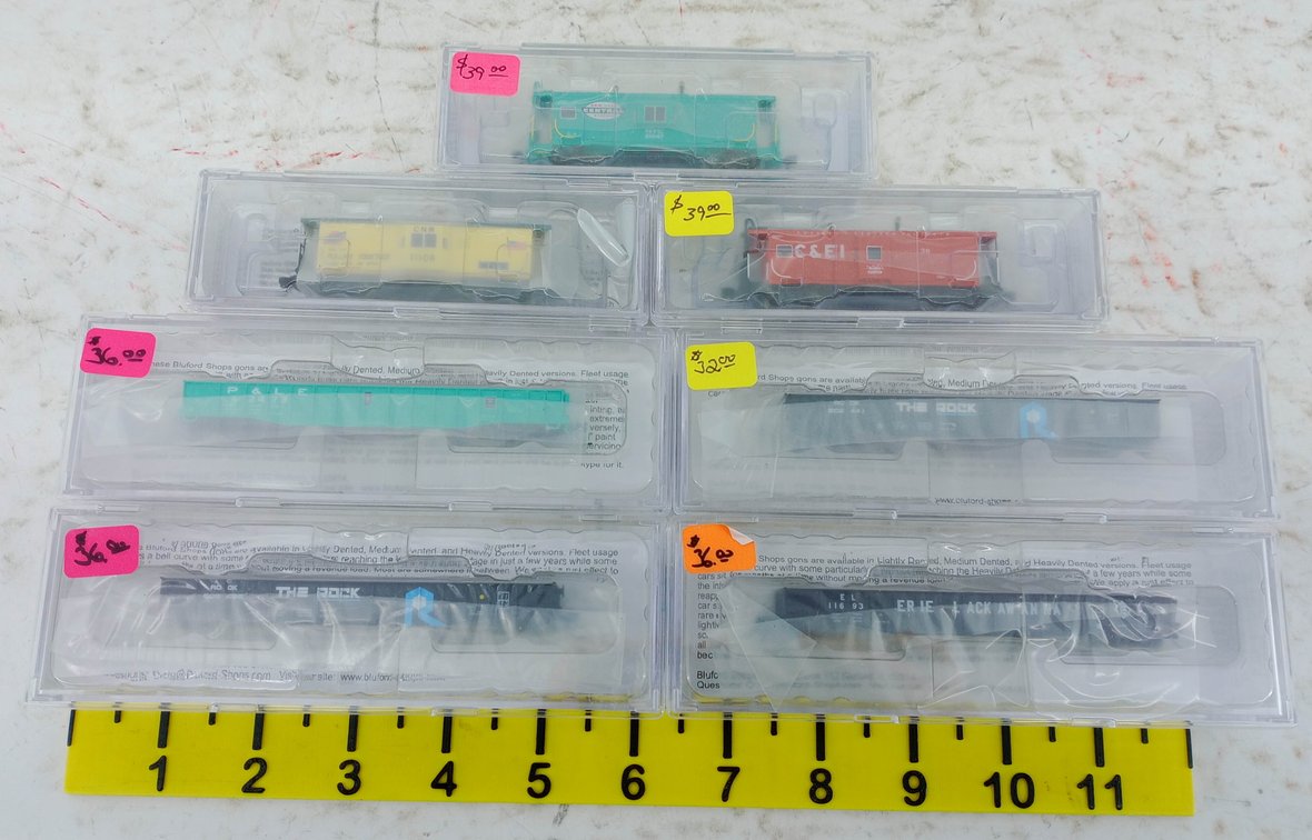 7 BLUFORD SHOPS N SCALE CABOOSES & MILL GONDOLAS, 7 OBS INV 263331135