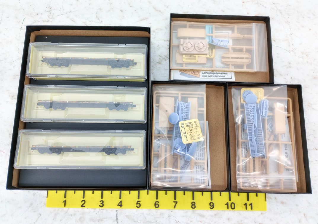 MICRO-TRAINS N SCALE DODX OLIVE DRAB 3 FLAT CARS & 3 M1 ABRAMS TANK KITS, 4 OBS NNC INV 263331153