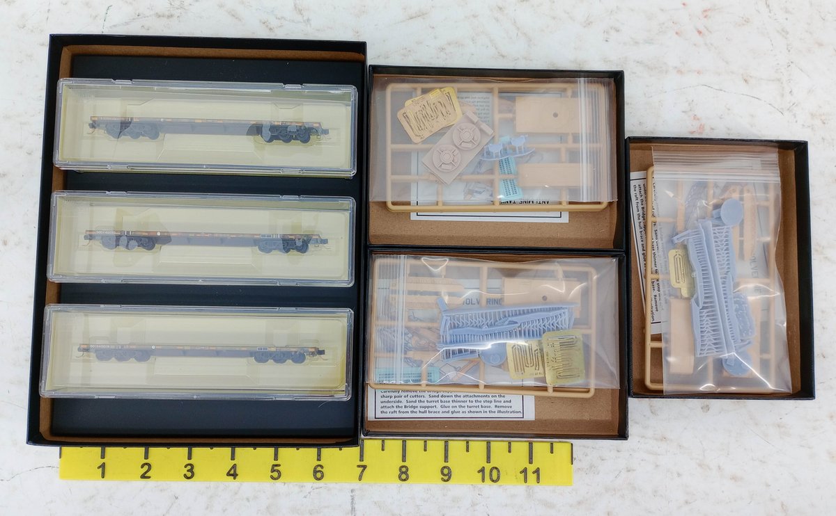 MICRO-TRAINS N SCALE DODX OLIVE DRAB 3 FLAT CARS & 3 M1 ABRAMS TANK KITS, 4 OBS NNC INV 263331155