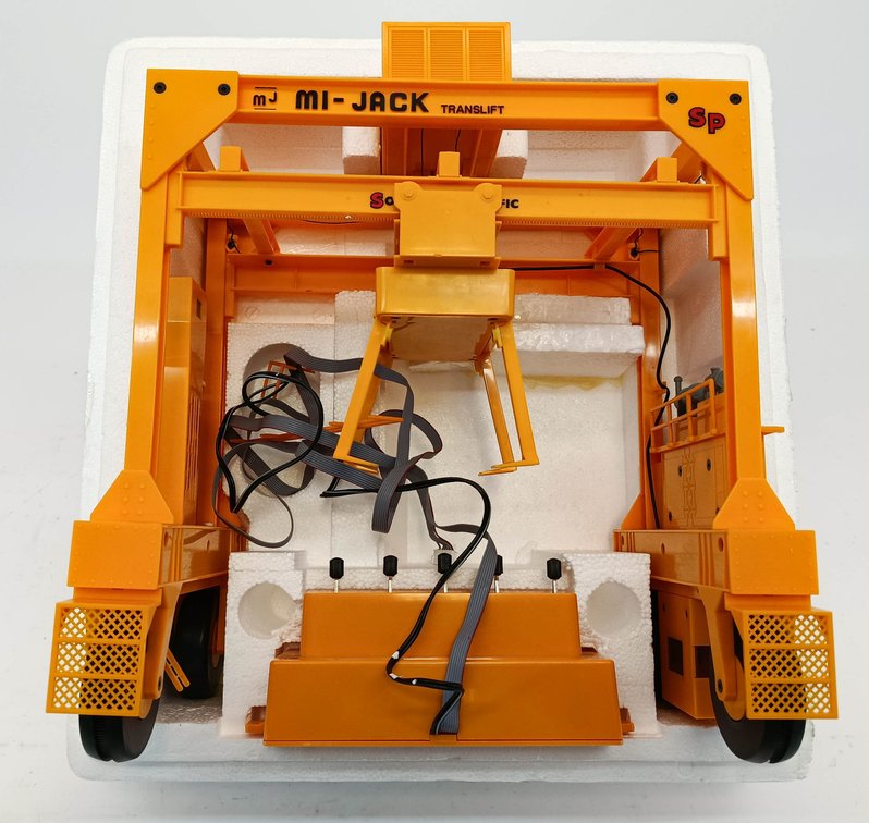 LIONEL 6-12936 SOUTHERN PACIFIC INTERMODAL CRANE, OB  INV 263350020
