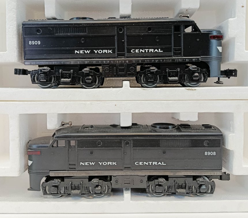 LIONEL 6-18908 NYC DOUBLE A ALCO DIESEL ENGINES 8908 & 8909, OB  INV 263350027