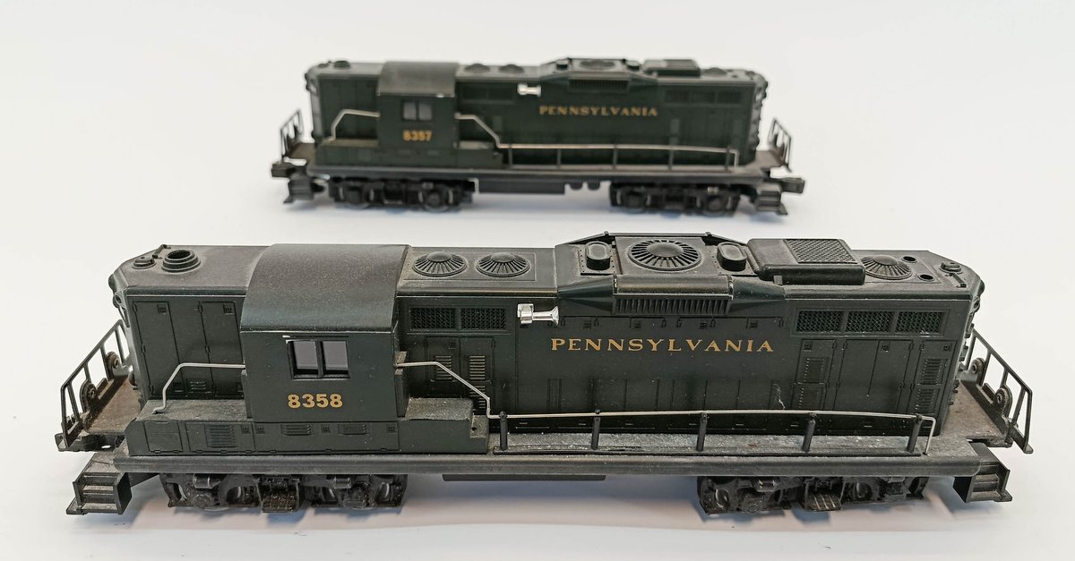 2 PENNSYLVANIA 8357 & 8358 GP-9 DIESEL LOCOMOTIVES, NO BOXES  INV 263350031