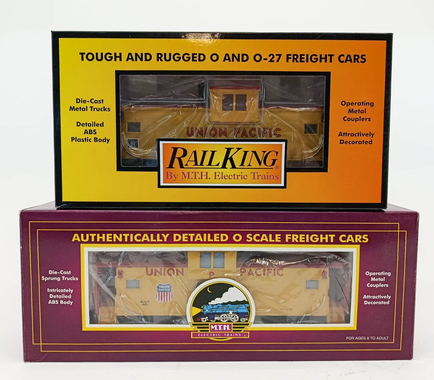 2 MTH O GAUGEE 20-91013 & 30-77367 UNION PACIFIC EXTENDED VISION CABOOSES, 2 OBS  INV 263350060