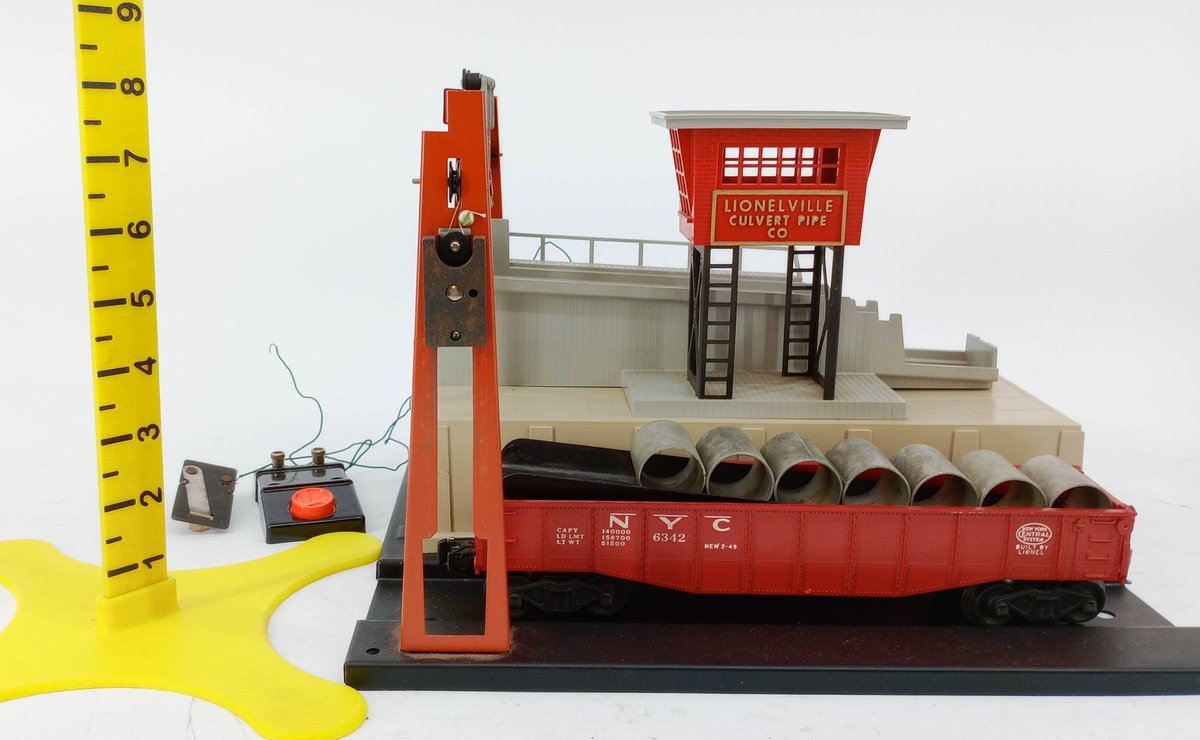LIONEL O GAUGE 345 NYC CULVERT UNLOADER W/ GONDOLA 6342 & 7 PIPES, OB  INV 263440020