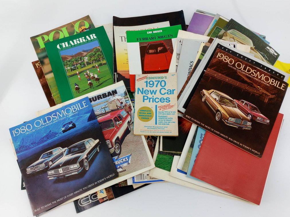 BOOKS ON POLO, AUTOMOBILE BROCHURES & MISC. MAGAZINES  INV 263460001