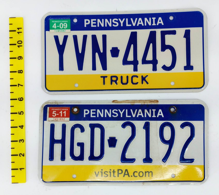 2 PENNSYLVANIA LICENSE PLATES YVN-4451 TRUCK 2009 & HGD-2192  INV 263460028