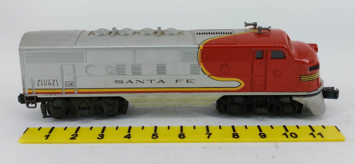 LIONEL O GAUGE 2383 SANTA FE F3 DIESEL LOCOMOTIVE  INV 263520008