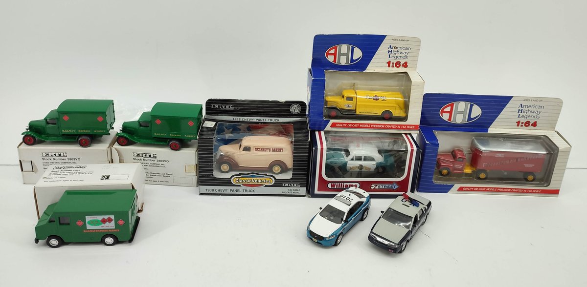 TOYS 9 PC DIECAST VEHICLES ERTL, WILLIAMS, AHL, ROAD CHAMPS  ETC.. MIXED  INV 262380684