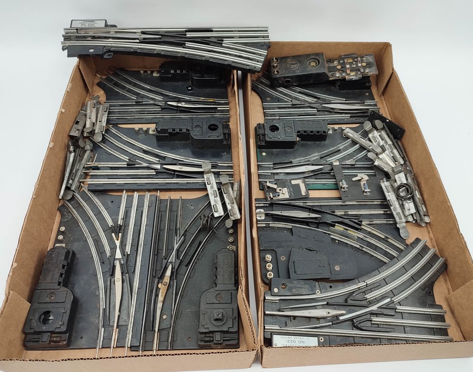 O SCALE 3 RAIL SWITCHERS PARTS AND PIECES  INV 262380704