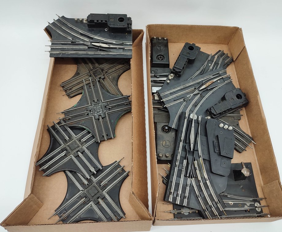 O SCALE 3 RAIL TRACK CROSSINGS AND SWITCHERS PARTS AND PIECES  INV 262380703