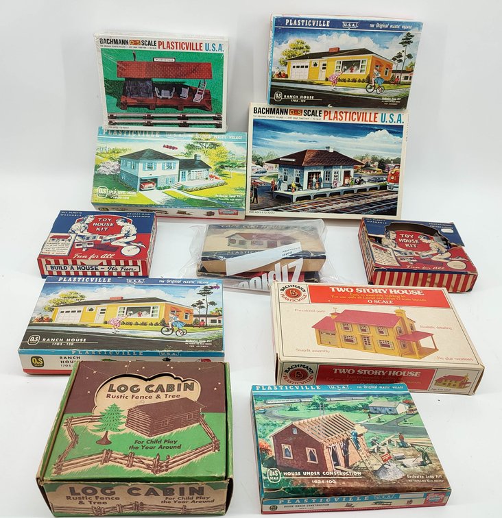 ACCESSORIES LOT OF PLASTICVILLE BUILDING KITS  INV 262380714