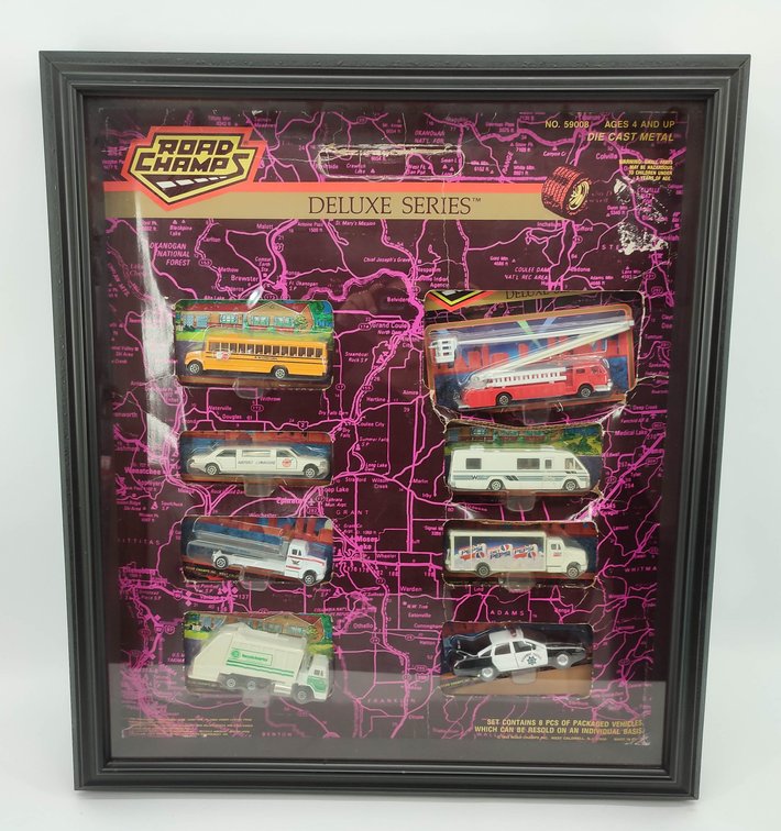 FRAMED ROAD CHAMPS DELUXE SERIES DIE CAST SET OF 8 NO. 59008 APPROX 23"X 3"X 27"  INV 262380719