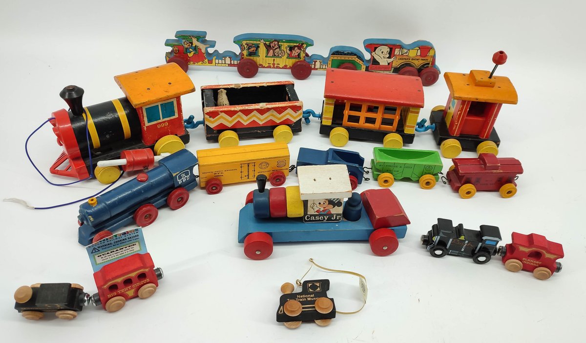 COLLECTION OF VINTAGE WOODEN TRAIN TOYS  INV 262380736
