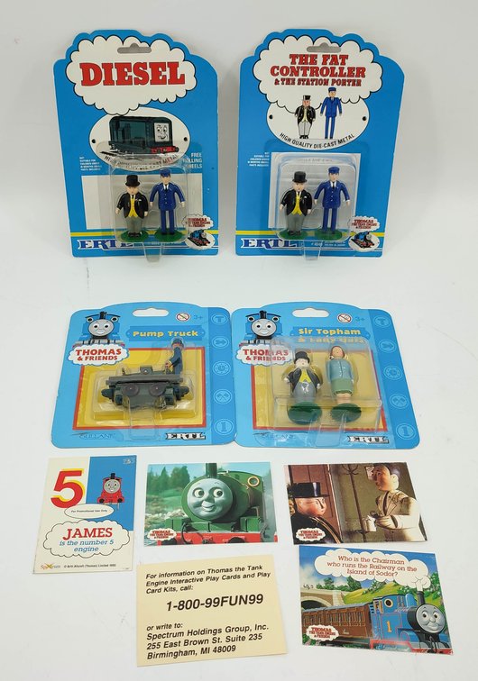 4 ERTL THOMAS THE TANK ENGINE & FRIENDS FIGURES IN PKGS & TRADING CARS  INV 262380741