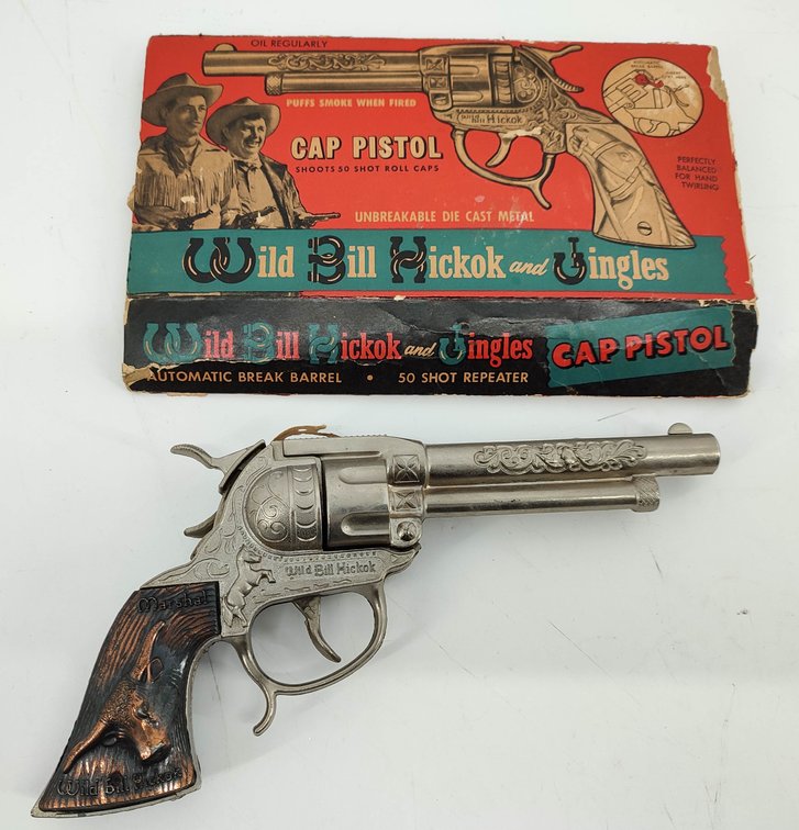 WILD BILL HICKOK AND JINGLES TOY CAP PISTOL  INV 262380743