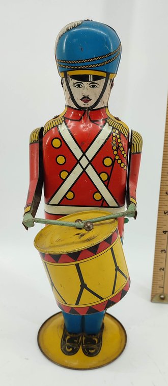 TOYS VINTAGE WOLVERLINE NO. 27 DRUM MAJOR WIND-UP PRESSED TIN LITHOGRAPH TOY APPROX. 13.5" NOT TESTED  INV 262380747
