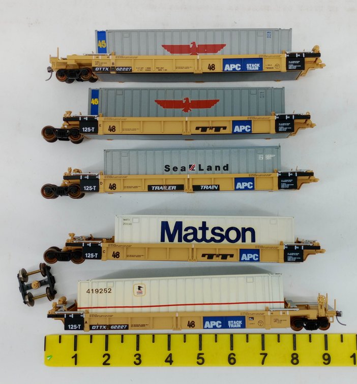 WALTHERS TTX APC 62227 5-UNIT DOUBLE STACK CAR W/ CONTAINERS, OB  INV 262860039