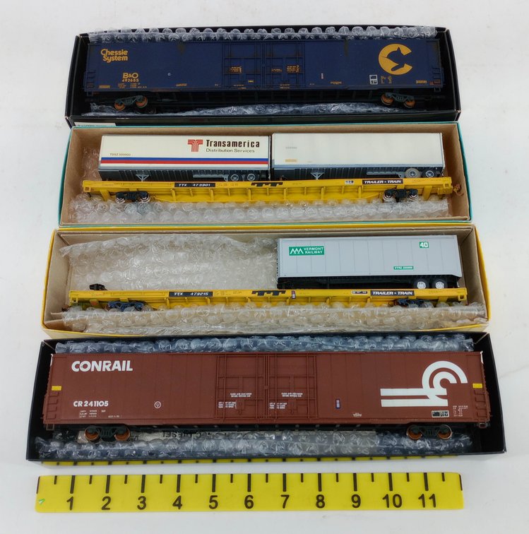 4 ATHEARN & ACCURAIL HO CONRAIL, CHESSIE SYSTEM 86FT BOXCARS & TTX TOFC FLAT CARS, 4 OBS  INV 262860054