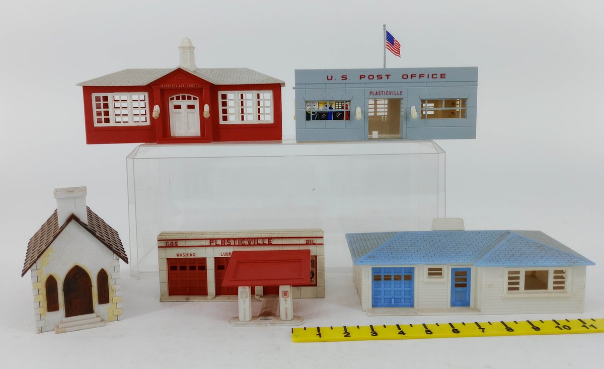 5 PLASTICVILLE HO SCALE BUILDINGS SCHOOL, POST OFFICE, CHURCH, GAS STATION & HOUSE  INV 262860058