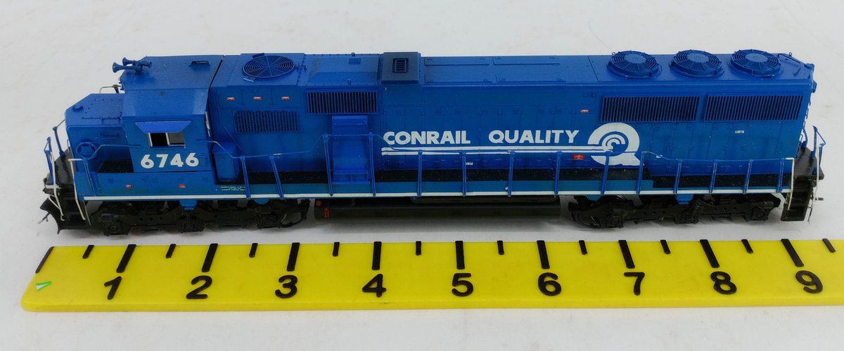 CONRAIL QUALITY 6746 BLUE HO SCALE DIESEL LOCOMOTIVE  INV 262860061
