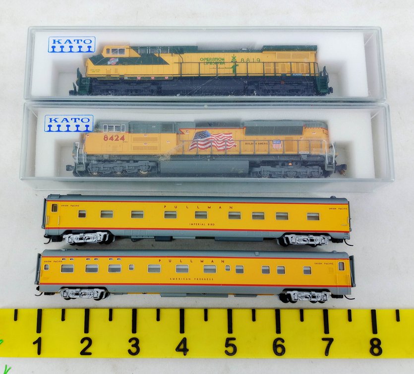 KATO N SCALE 2 UP & C&NW DIESEL LOCOS & 2 UP PULLMAN PASSENGER CARS, 2 OBS INV 263331956