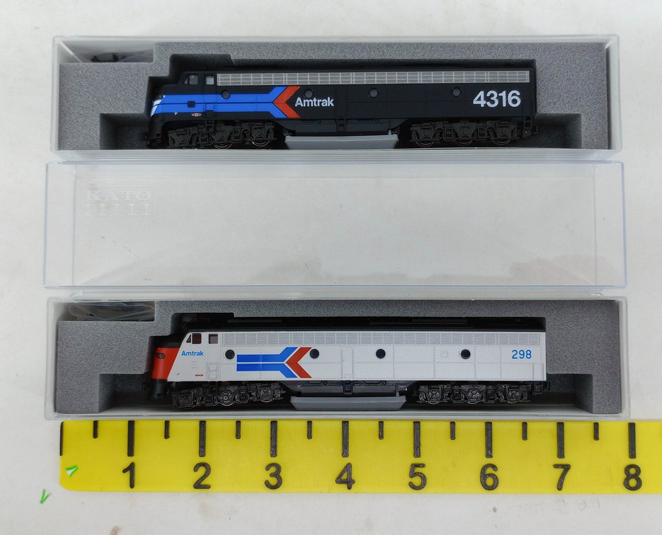 2 KATO N SCALE 176-1971 & 176-5346 AMTRAK EMD E8A LOCOMOTIVES, 2 OBS INV 263332009