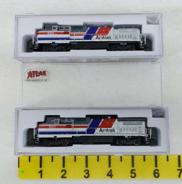 2 ATLAS N 40 005 179 & 180 AMTRAK PHASE III DASH 8-32BHW LOCOMOTIVES, 2 OBS INV 263332010