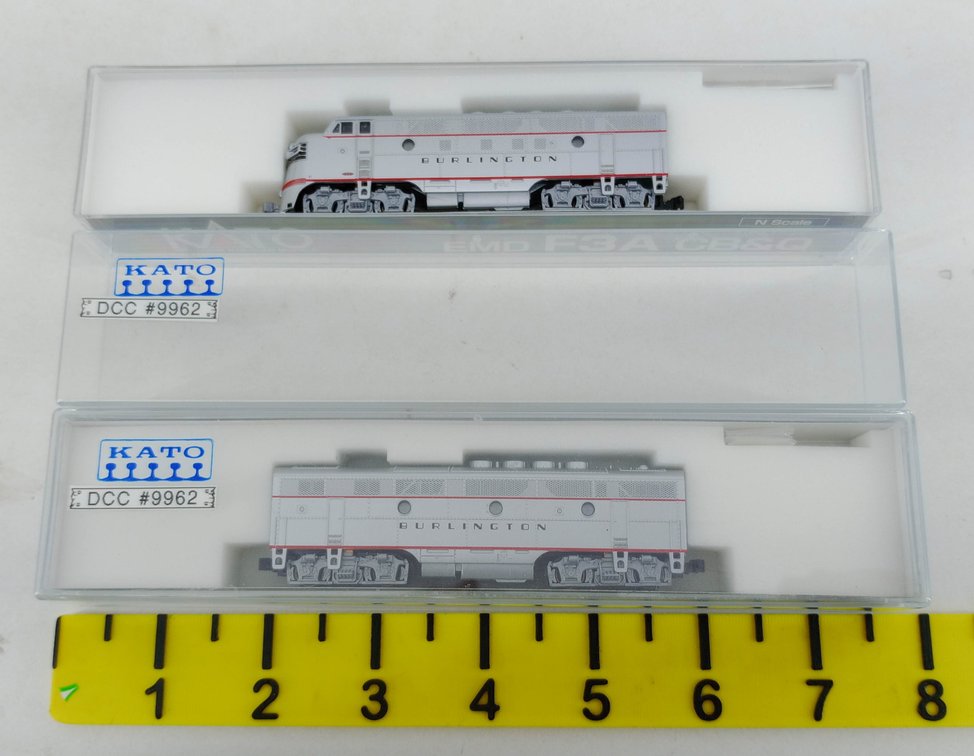 2 KATO N GAUGE 176-1311 & 176-1307 CB&Q F3A & F3B DIESEL LOCOMOTIVES, 2 OBS INV 263332021