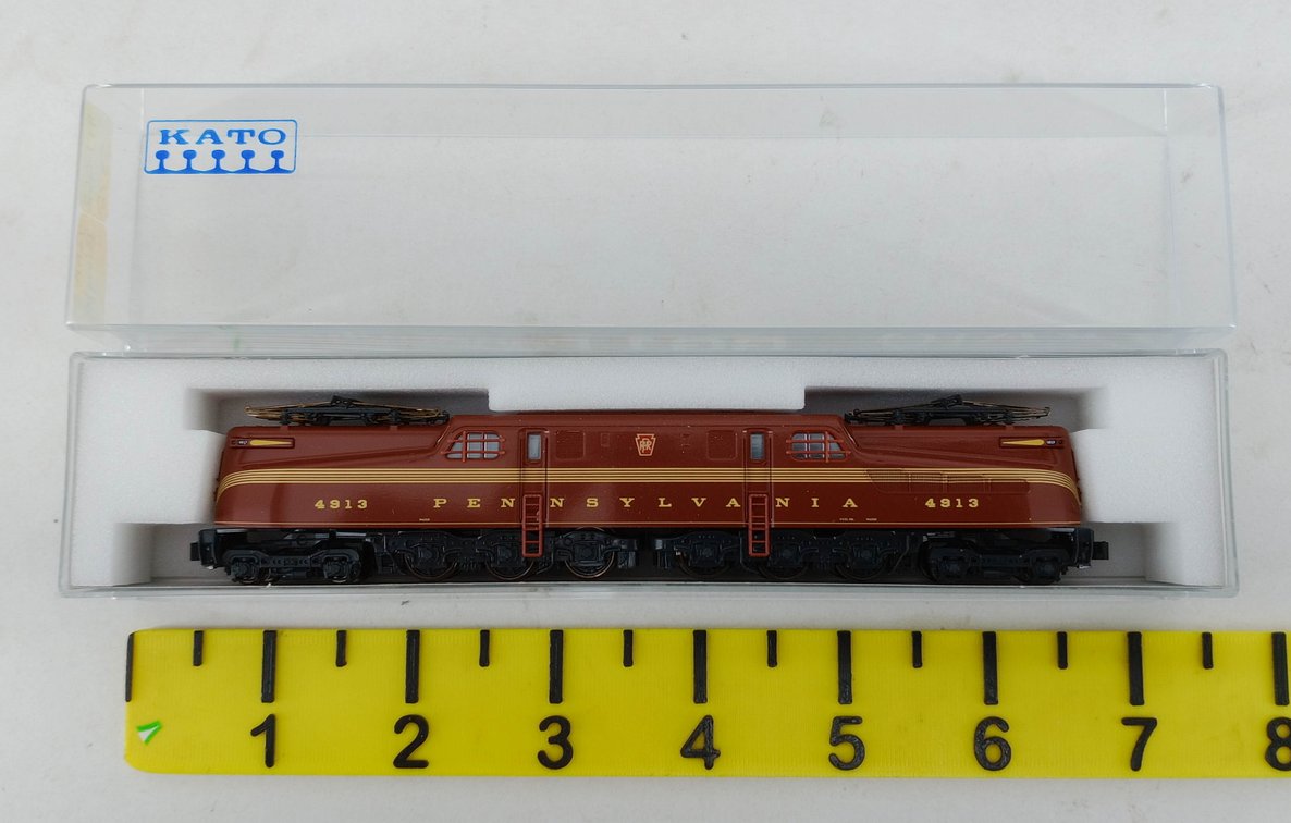 KATO PENNSYLVANIA 4913 GG1 ELECTRIC LOCOMOTIVE, N GAUGE, OB INV 263332022