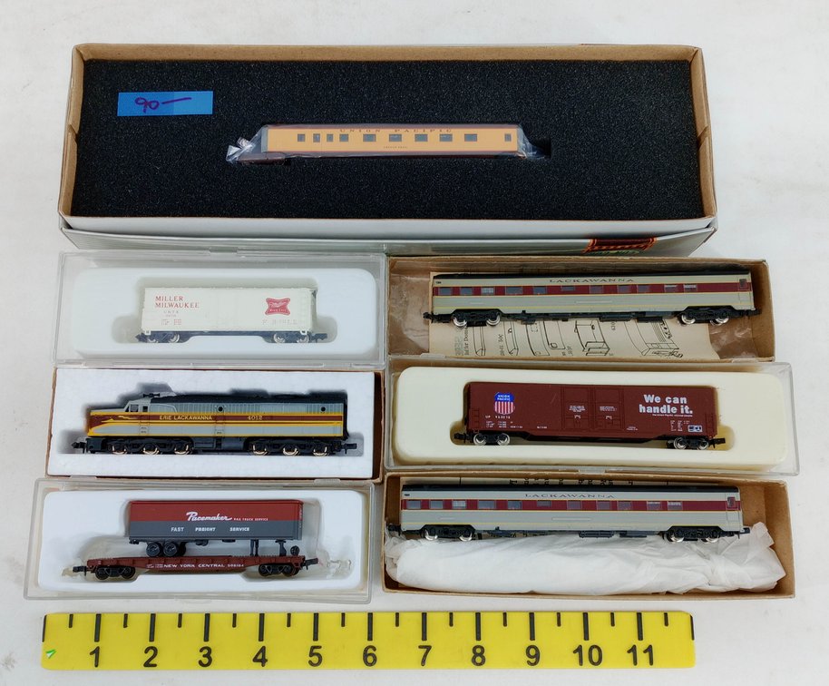 6 CON-COR N SCALE UNION PACIFIC, LACKAWANNA & NYC LOCOMOTIVE & CARS, 6 OBS  INV 263332030
