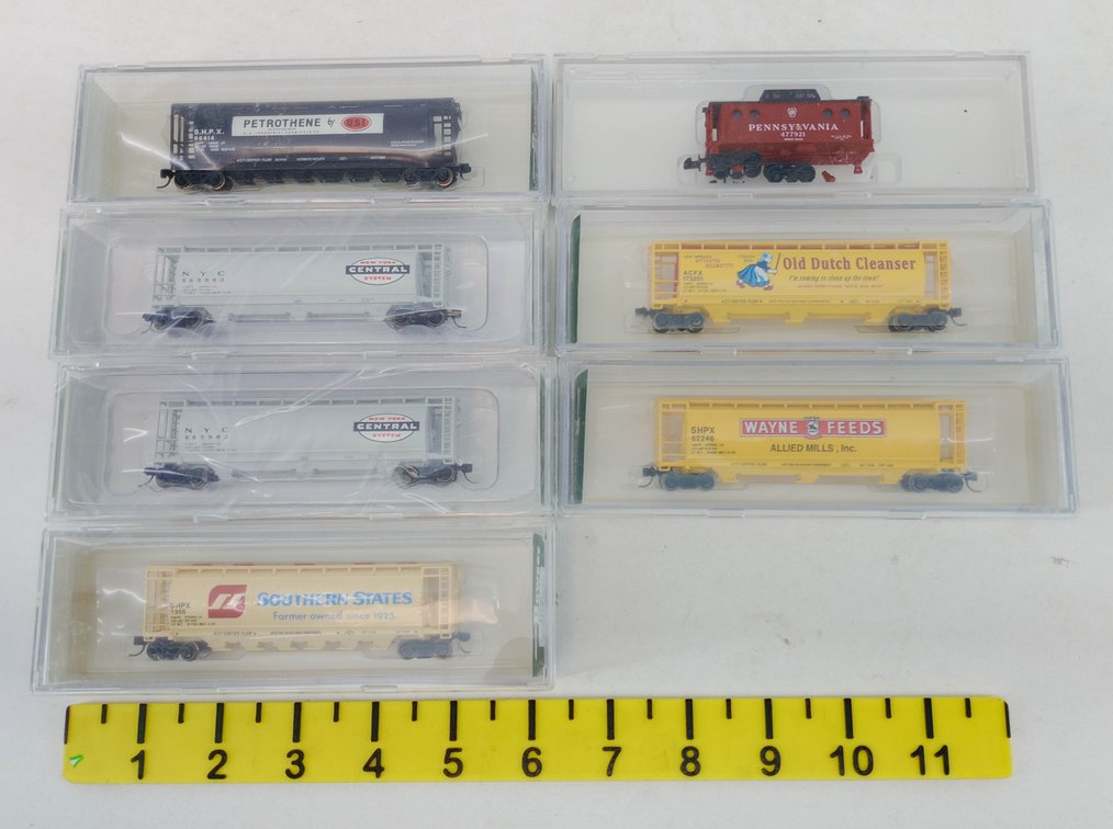 BOWSER N SCALE CYLINDRICAL HOPPERS & PENNSYLVANIA CABOOSE, 7 OBS  INV 263332036