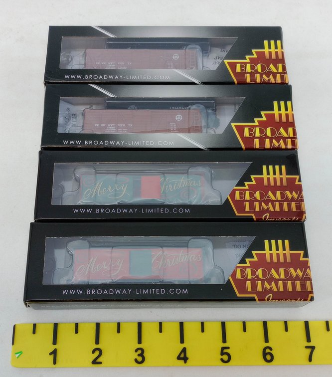 4 BROADWAY LIMITED N SCALE PRR STOCK CARS & USRA CHRISTMAS BOXCARS, 4 OBS  INV 263332076