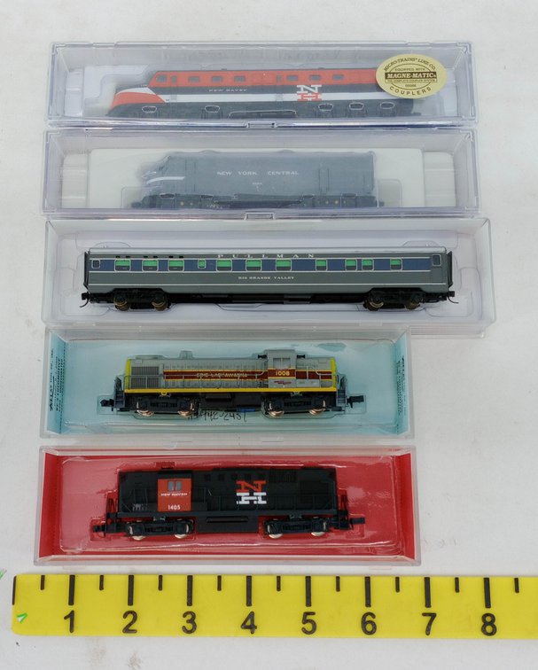 5 N SCALE NH, ERIE-LACKAWANNA, NYC & PULLMAN LOCOS & PASSENGER CARS, 5 OBS  INV 263332090
