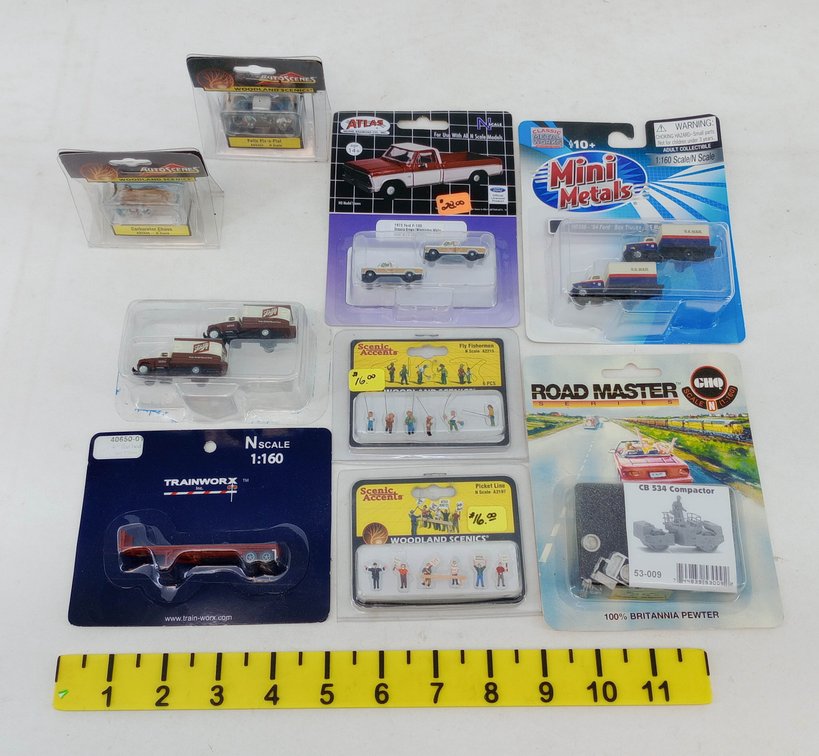 ASSORTED N SCALE WOODLAND SCENICS, ATLAS, MINI METALS VEHICLES & FIGURES SEALED  INV 263332099