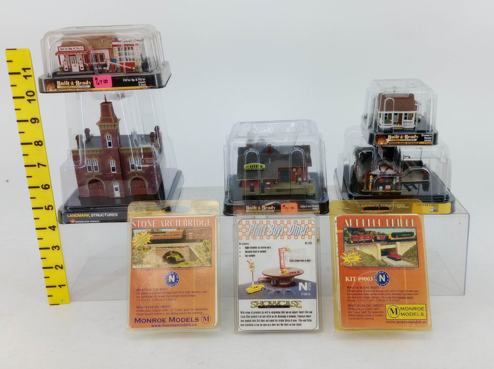 8 WOODLAND SCENICS & MONROE MODELS N SCALE BUILDINGS & BRIDGE KITS, 8 OBS NNC  INV 263332116