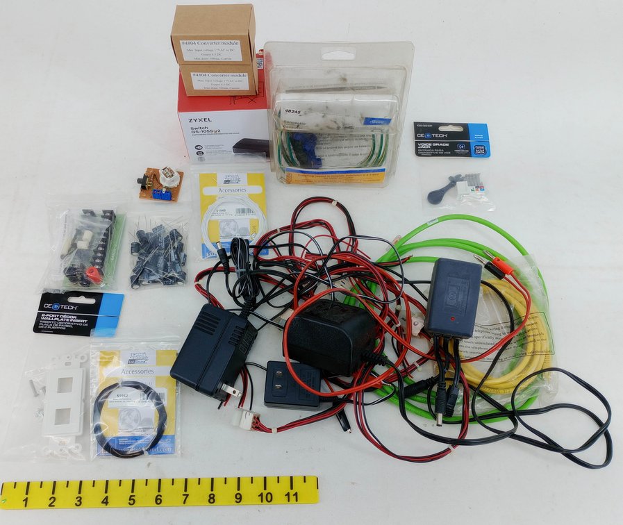 ASSORTED ELECTRONICS LOT ZYXEL GS-105S V2 SWITCH CE TECH WALL PLATE JACK 4804 CONVERTER MODULES POWER ADAPTERS CABLES 3 OB  INV 263332121