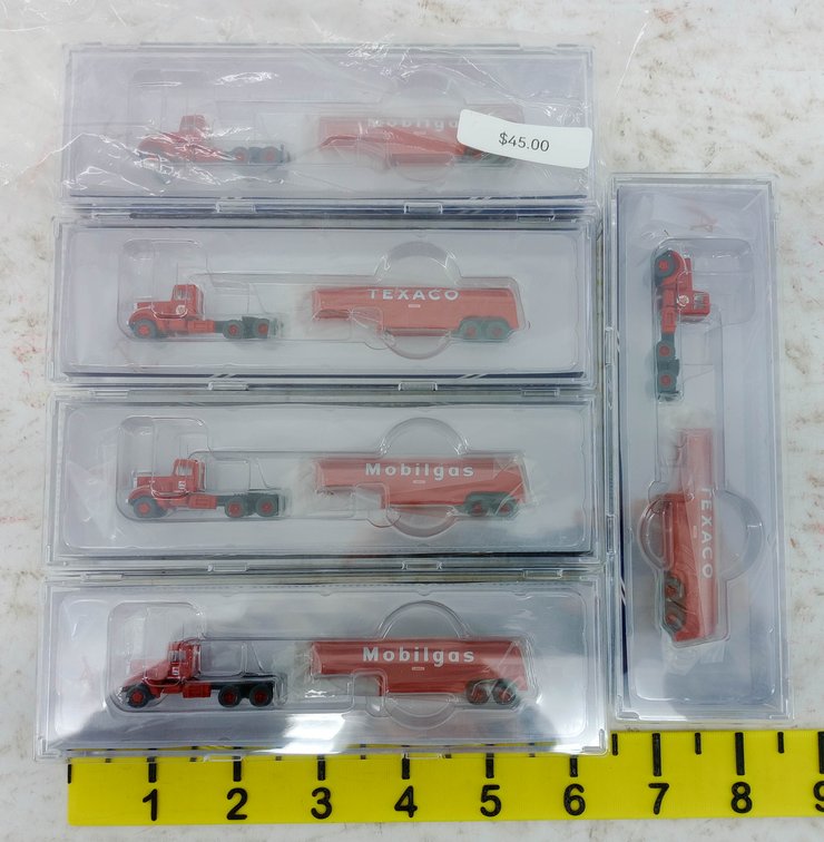 5 N SCALE PETERBILT 350 MOBILGAS & TEXACO TANKER TRUCKS, 5 OBS  INV 263332129